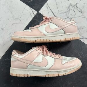 Nike Women’s Dunks